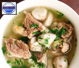 Sườn non hầm khoai sọ