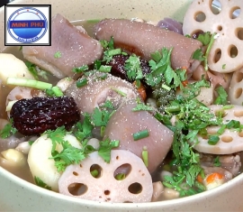 Giò heo hầm củ sen bắp cải