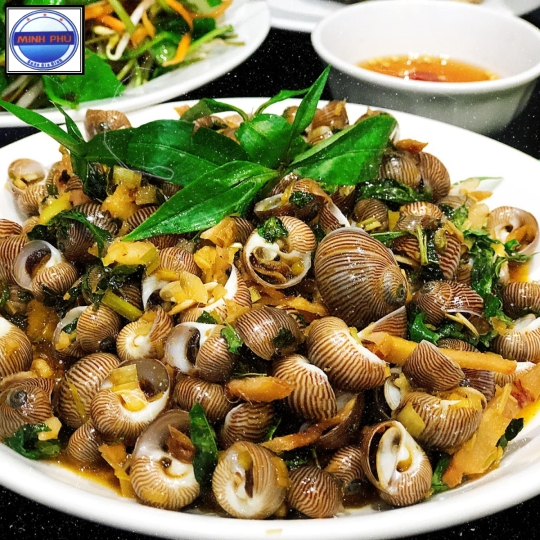 Ốc mỡ xào sả ớt