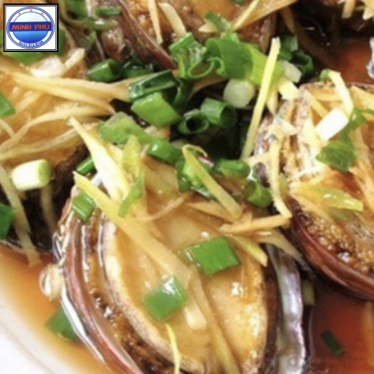 Bào ngư chưng gừng hành