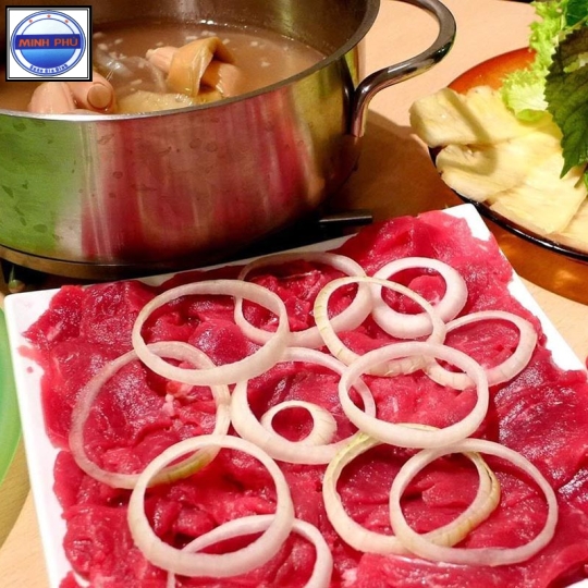 Bắp bò nhúng mẻ