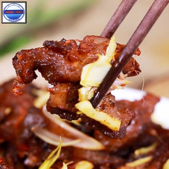 Gù bò hoa cháy tỏi