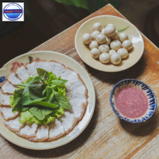 Ba rọi luộc + cà pháo