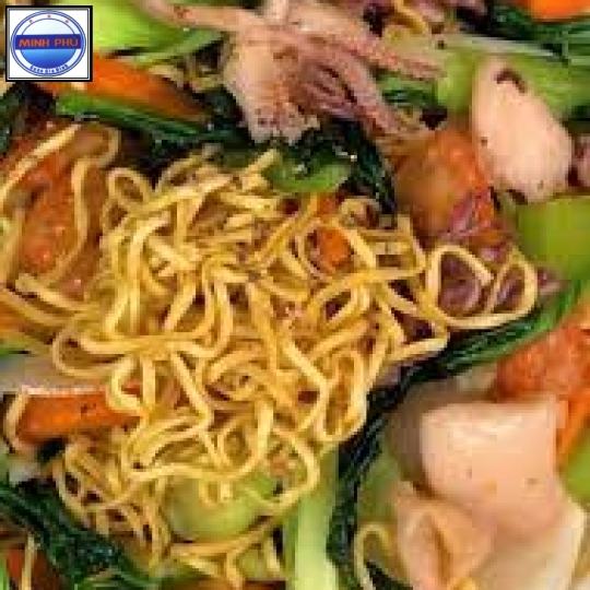 Mì gói xào hải sản